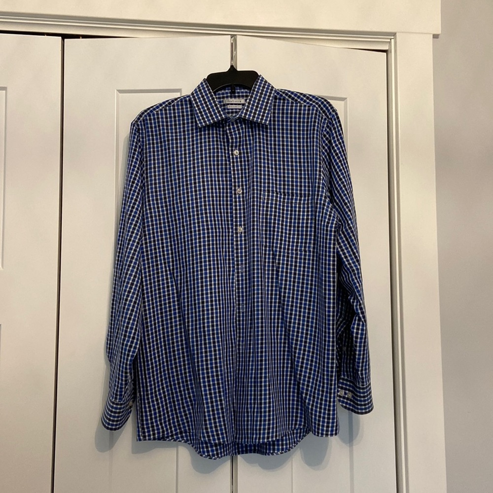 Men’s Van Huesen Dress Shirt